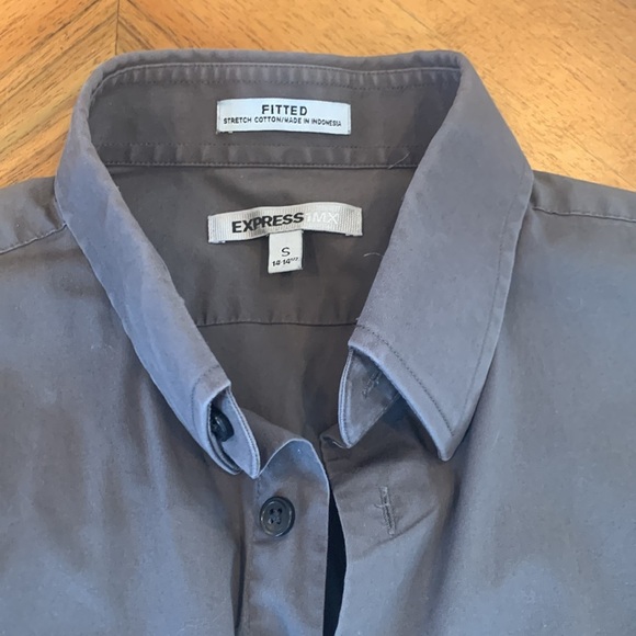 Express Men’s Small Gray Fitted Stretch Button Down Long Sleeve Dress Shirt - Picture 8 of 8